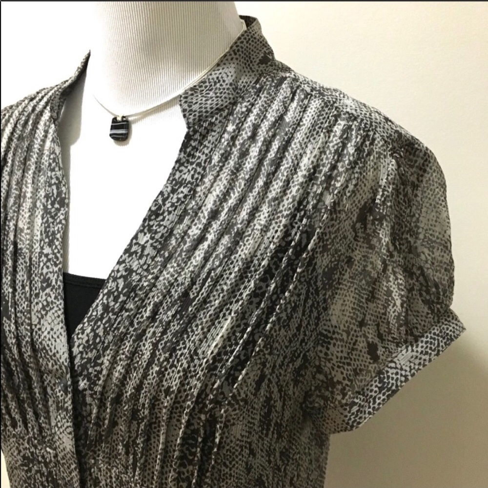 Express silk short sleeve blouse size M